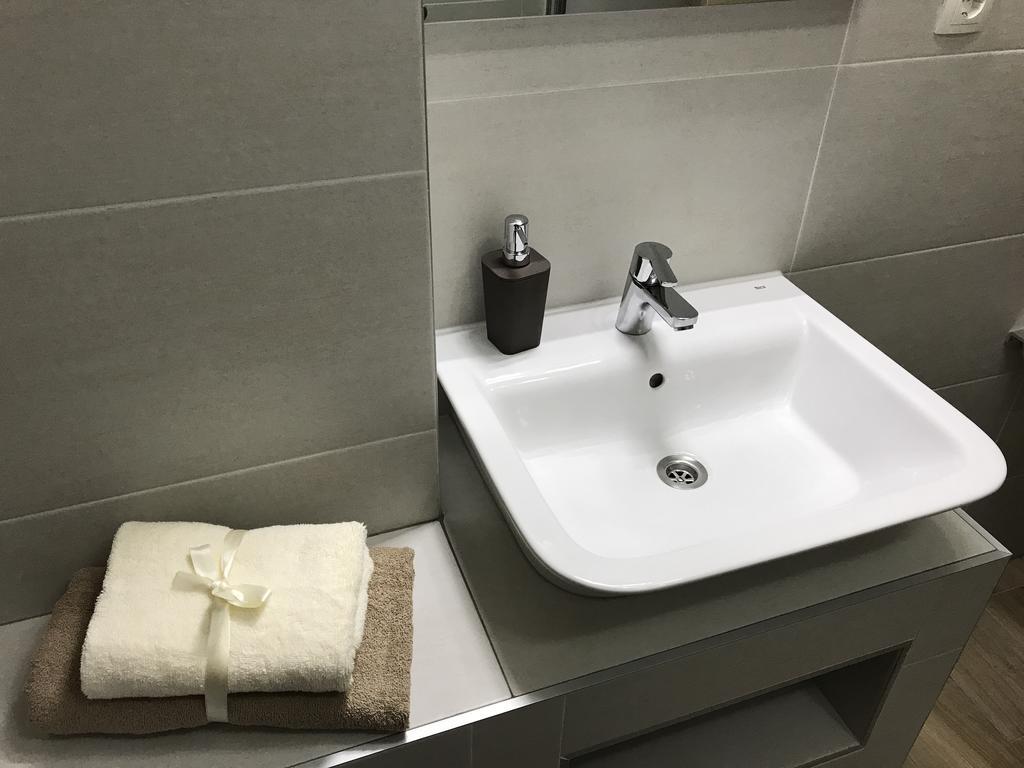 Plitvice Diamond Apartment โคเรนนิซา ภายนอก รูปภาพ