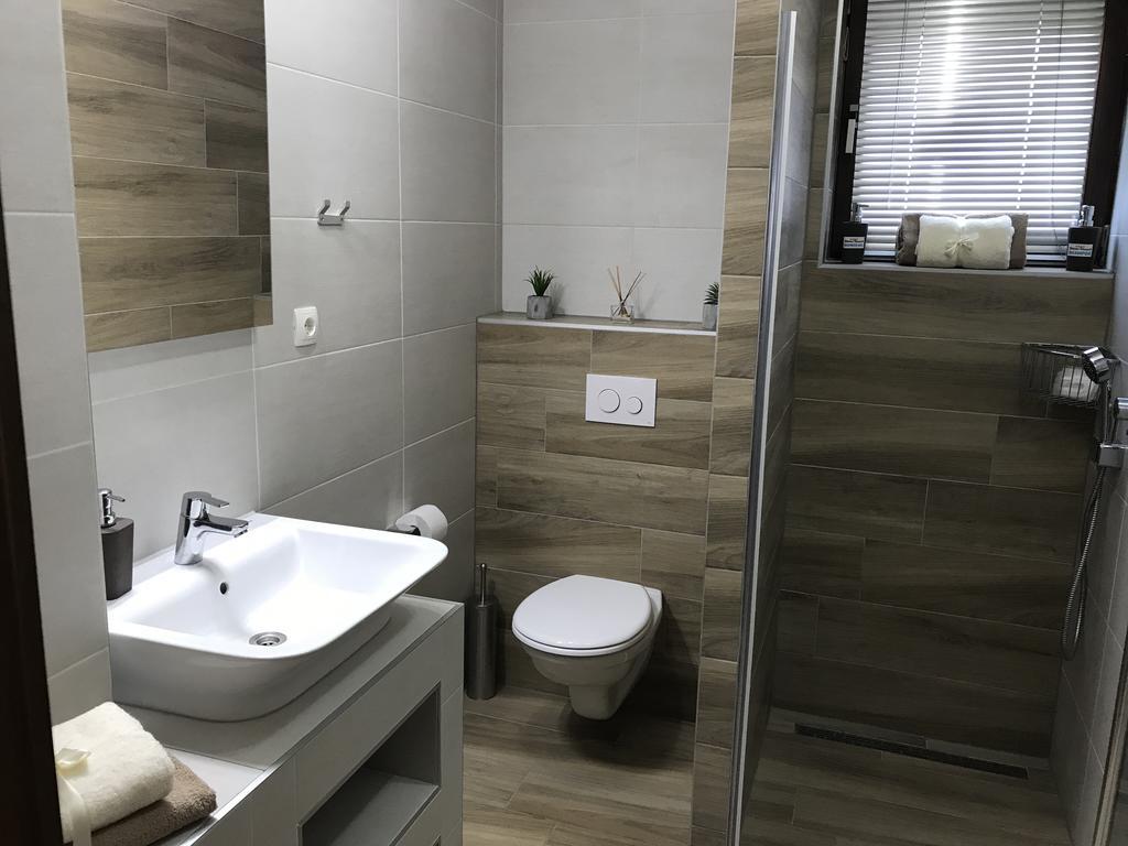 Plitvice Diamond Apartment โคเรนนิซา ภายนอก รูปภาพ